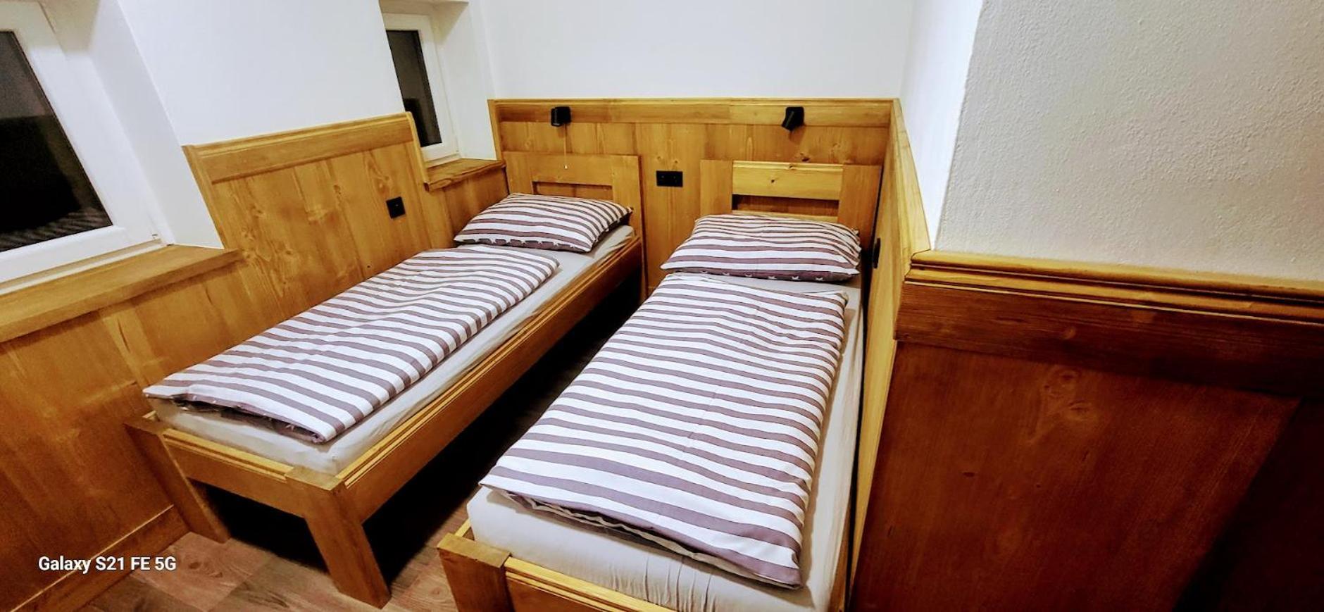 Bouda Na Plani - Horska Bouda Hostel Spindleruv Mlyn Bagian luar foto